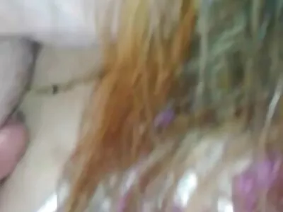 ஸ்லோட்டி பொன்னிறம் POV இல் ஒரு பெரிய டிக் ஆதிக்கம் செலுத்துகிறது